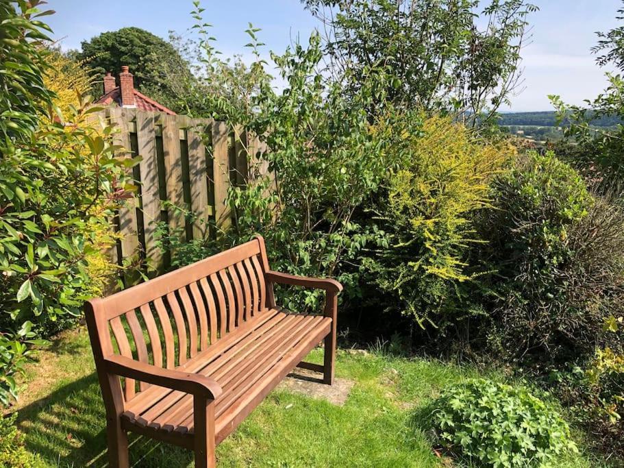 St Anthony'S, Bright Perkily Decorated 3 Bedroom House Ampleforth Zewnętrze zdjęcie